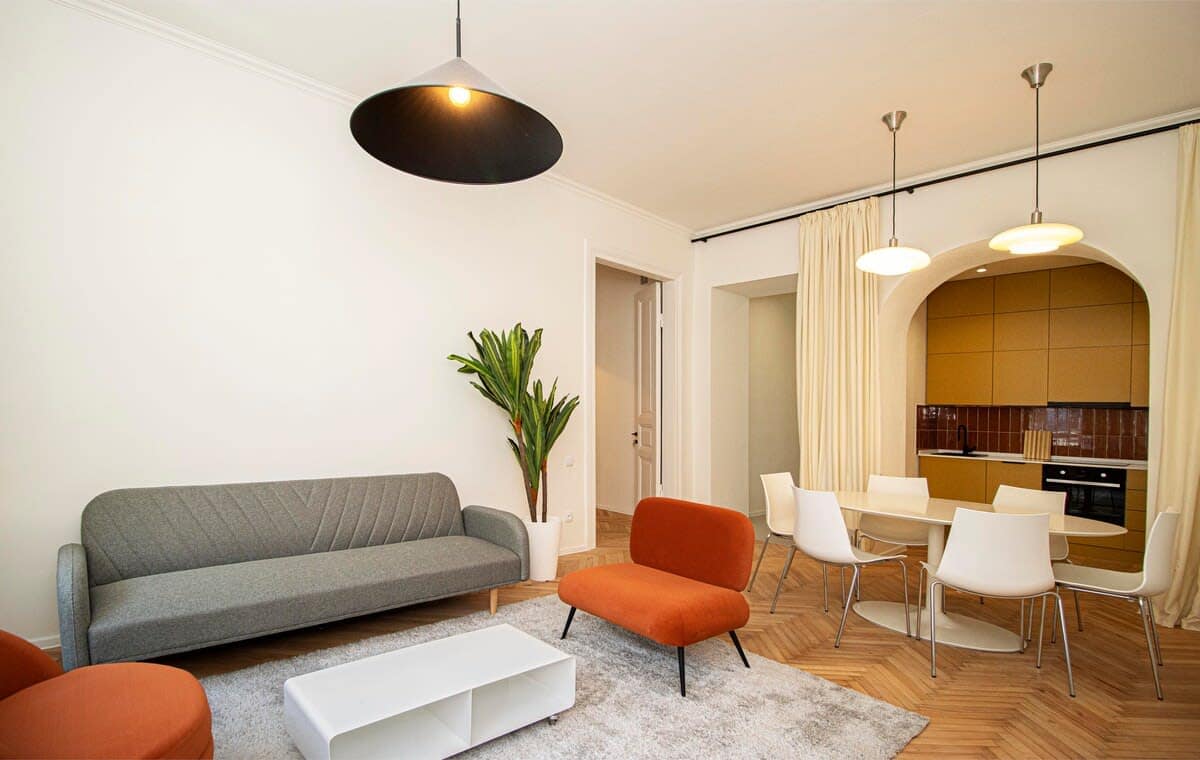 Chic 3 Bedroom Apartment Near Fabrika in Chugureti