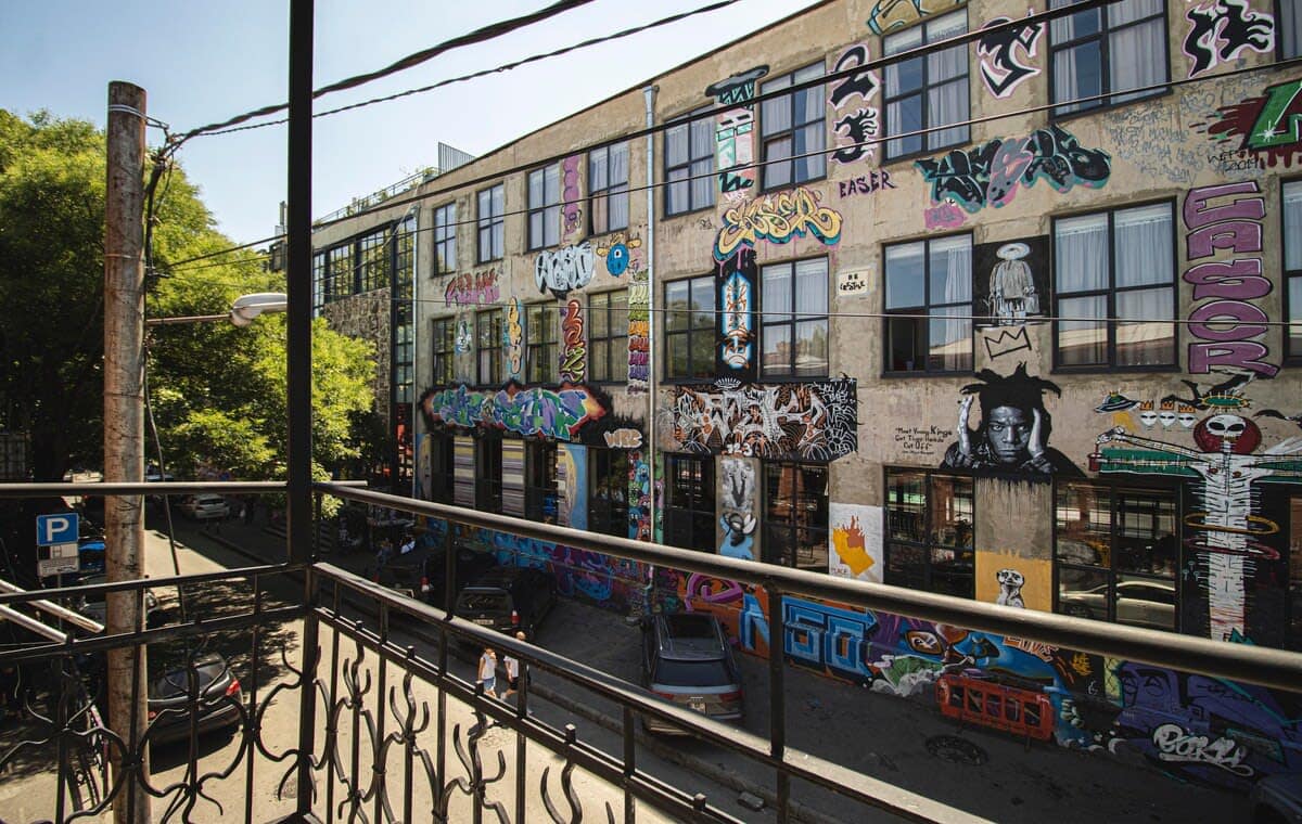 Immerse yourself in a dynamic neighborhood