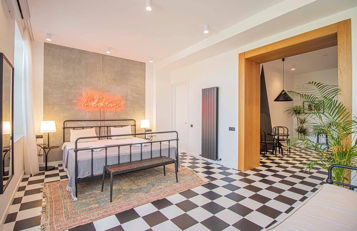 Stylish 1 Bedroom Apartment In Tbilisi in Vera
