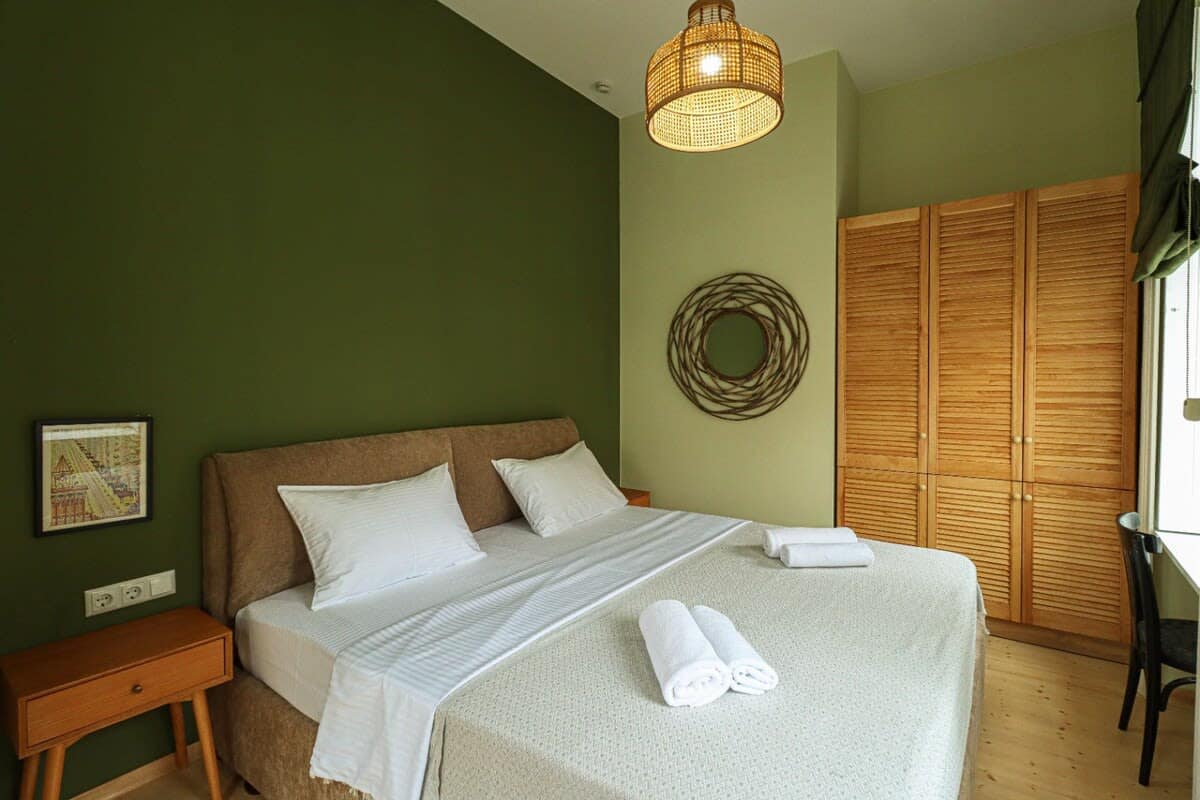 Super Cozy 2 Bedroom Apartment In Tbilisi Center in Chugureti