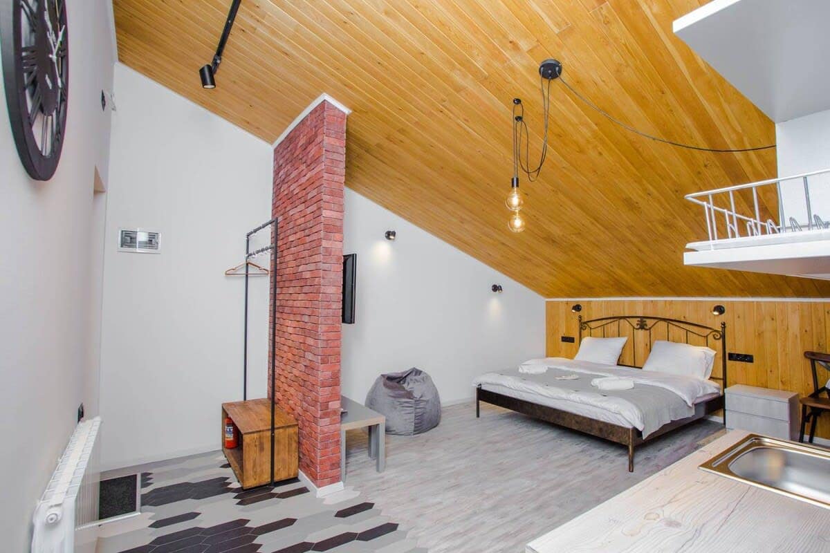 This stylish studio apartment offers a comfortable double bed.