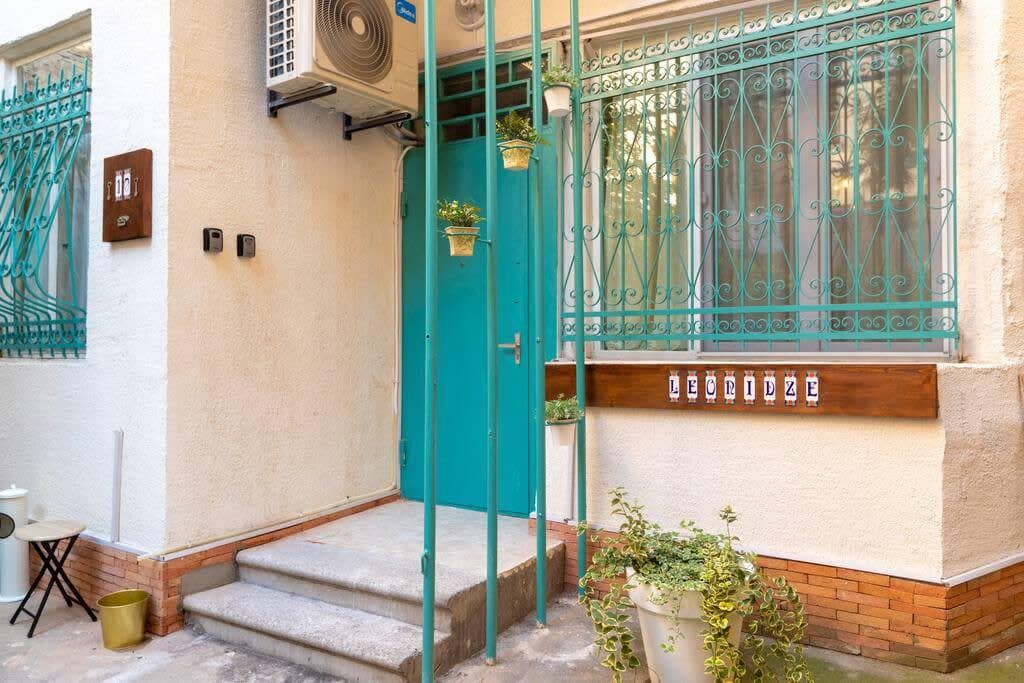 Entrance to the apartment