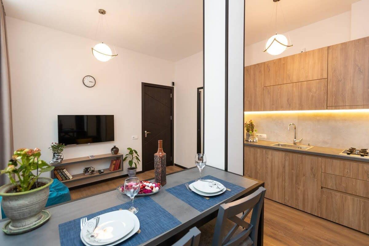 Chic 1 Bedroom Near Fabrika for 3 in Chugureti