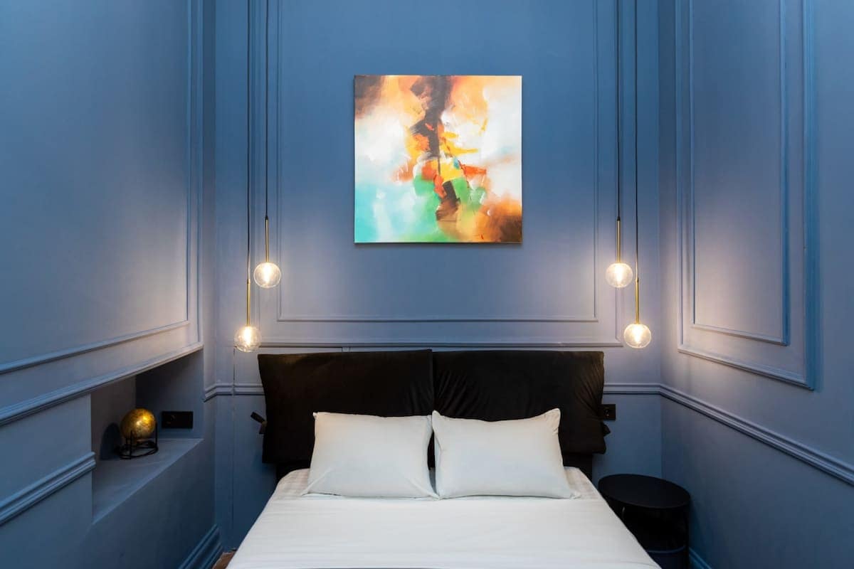 Blue tones create a calming and peaceful atmosphere