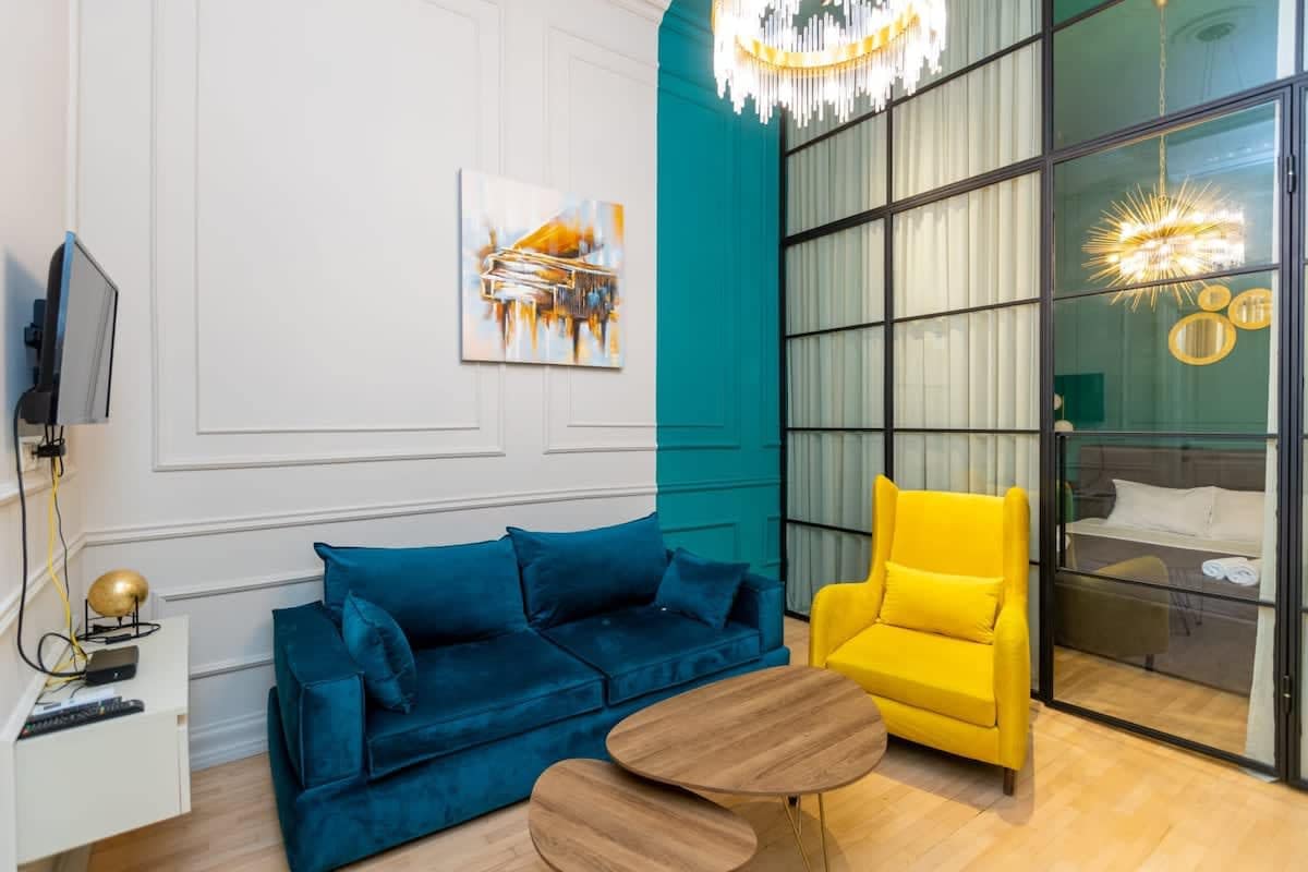 Elegant 2 Bedroom City Center Apartment in Mtatsminda