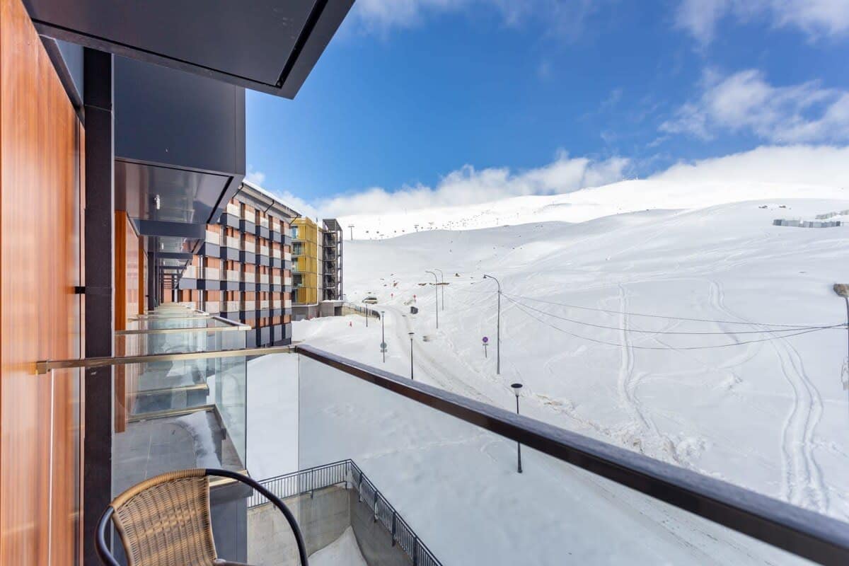 The Gudauri Redco Neo building offers stunning balcony views—step outside, and you can instantly hit the slopes.