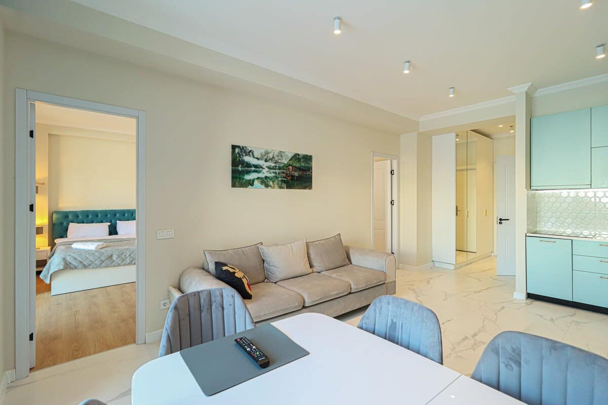 Ample space to spend time with your friends or family.