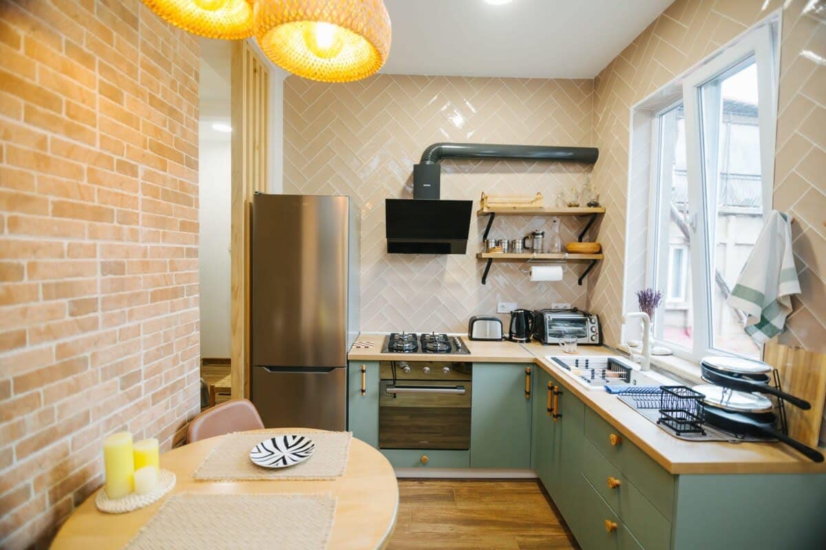 Fully equipped kitchen is ready for anything from a quick snack to a full homemade dinner