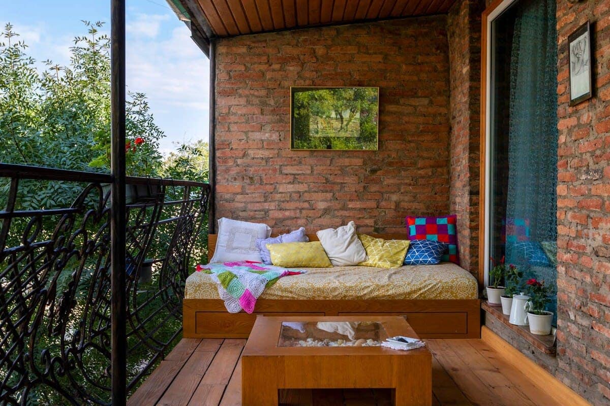 1 Bedroom Apartment with Dual Terraces & Views in Mtatsminda