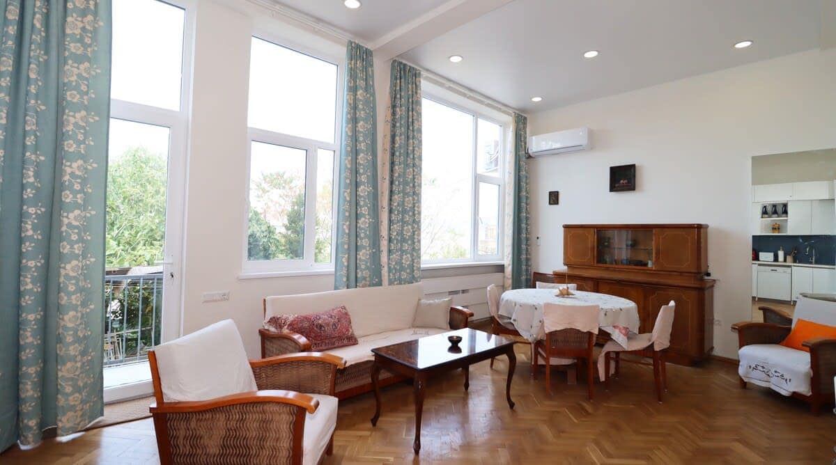 City Center Charm Family Apartment in Vera