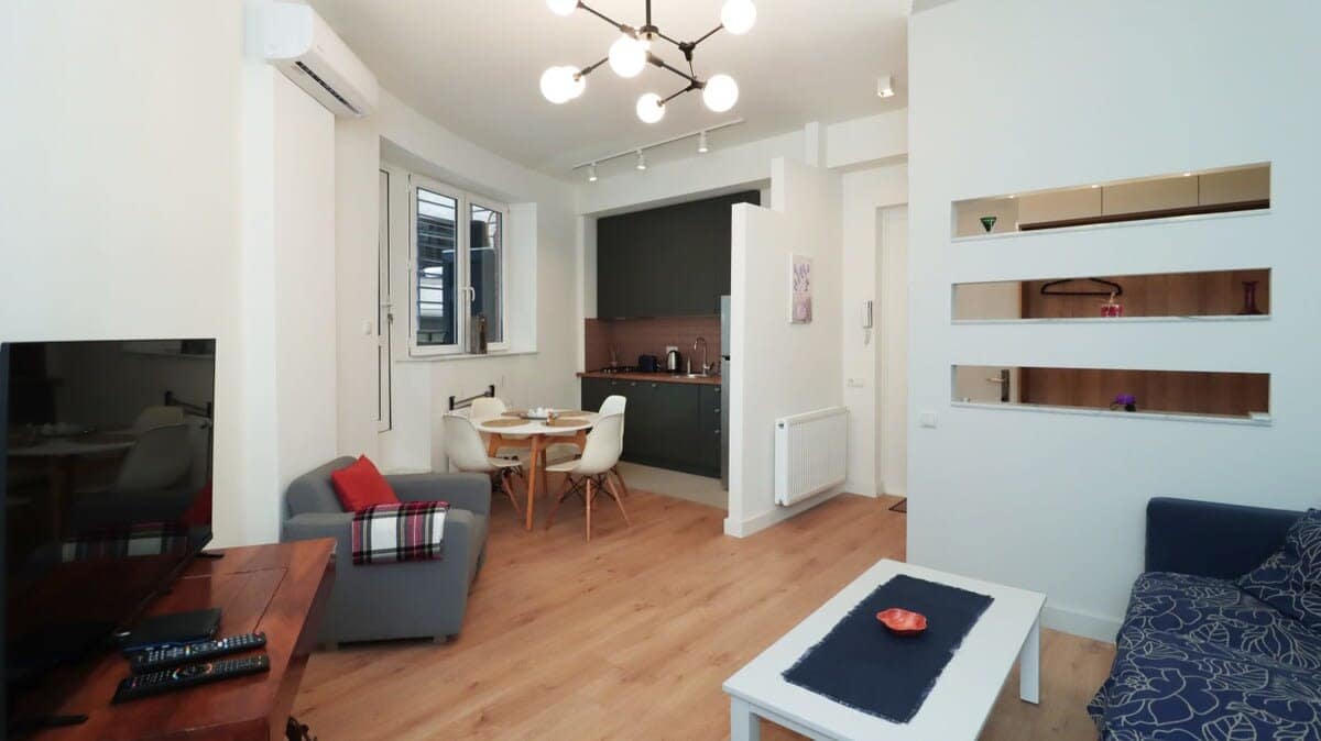 Inviting living room, where comfort meets style in a spacious and well-designed layout