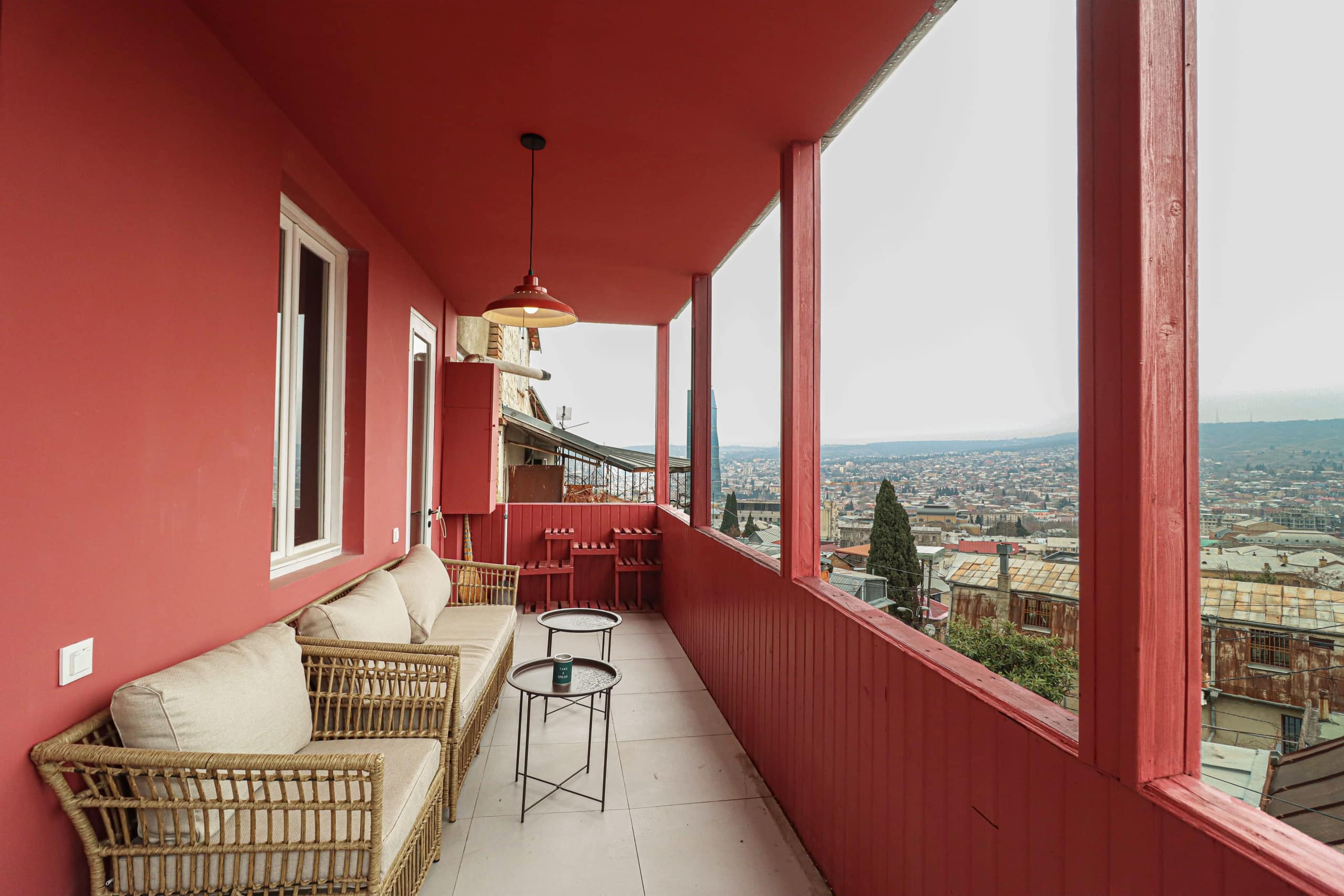 Modern 3 Bedroom Apartment With Terrace In Old Tbilisi in Mtatsminda