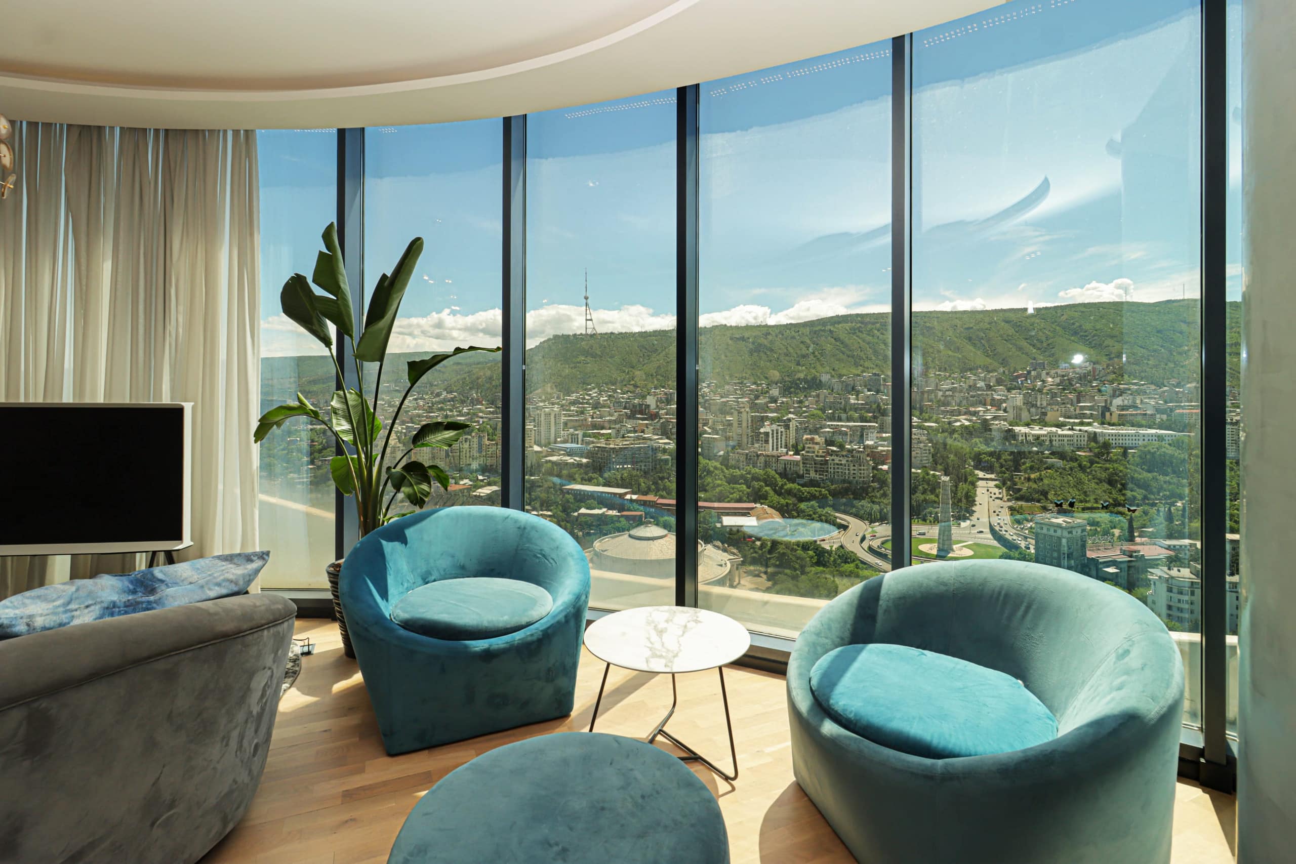 Luxury Apartment With Stunning Views in Tbilisi