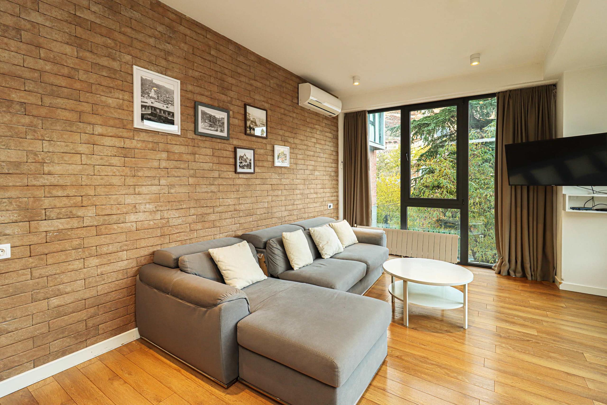 Luxurious 1 Bedroom Apartment in Old Tbilisi in Sololaki