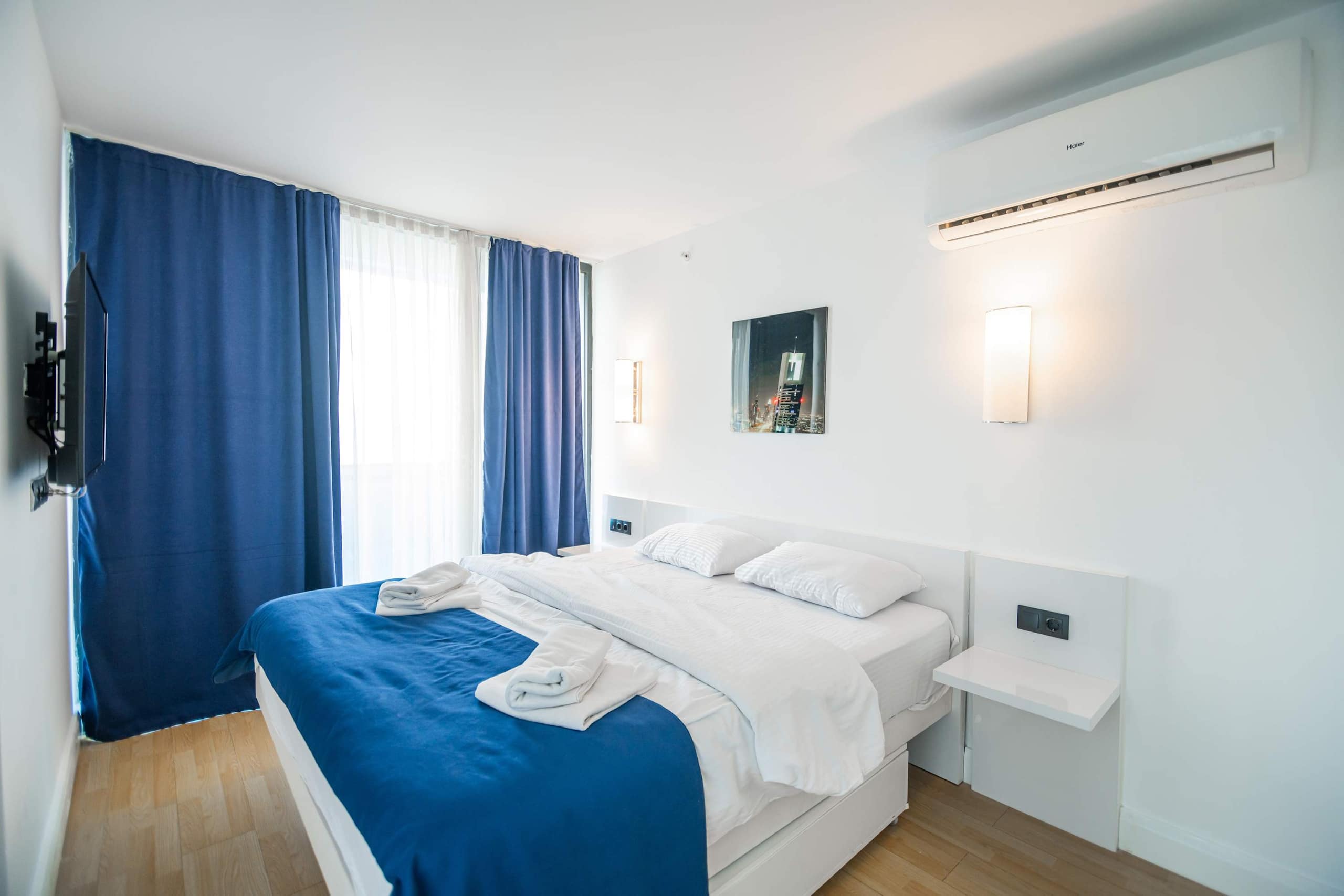 Sea view Spacious Apartment for 8 in Batumi