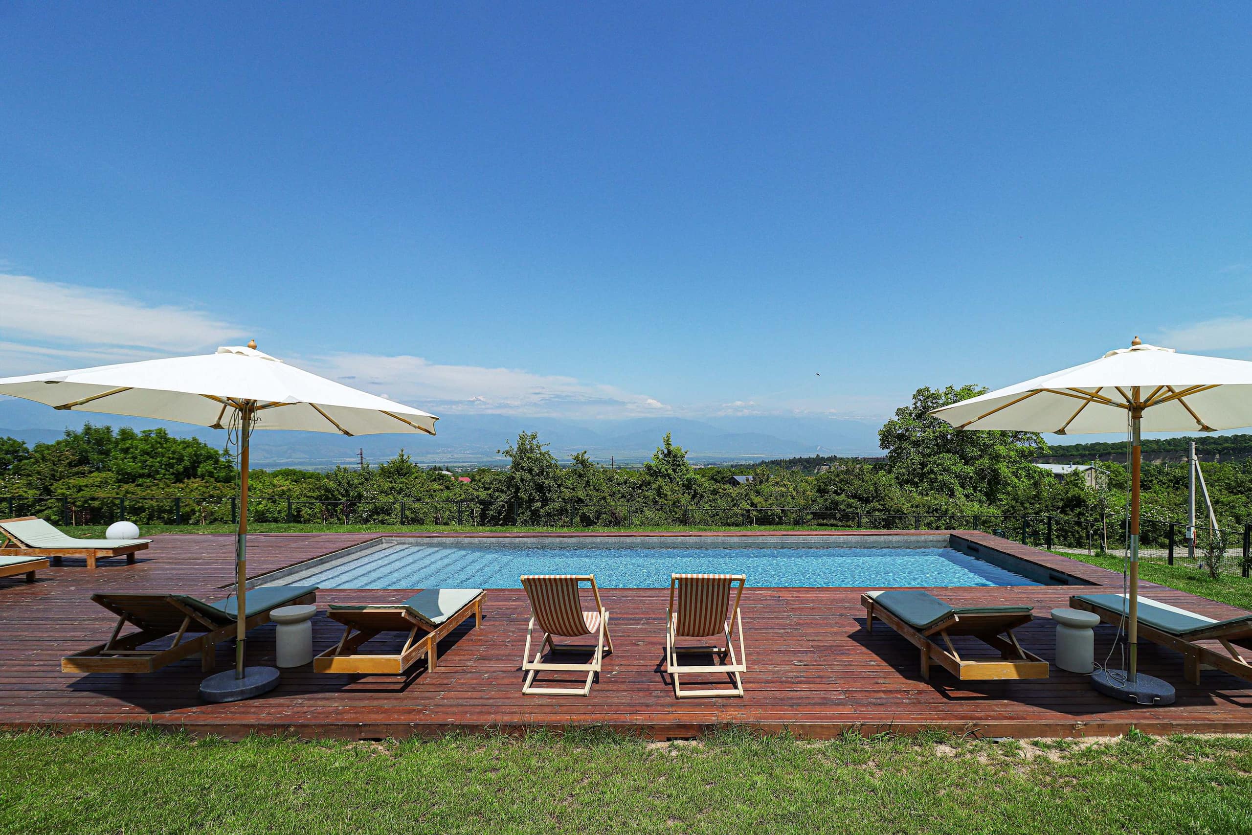 Mountain View Getaway with Pool in Kisiskhevi