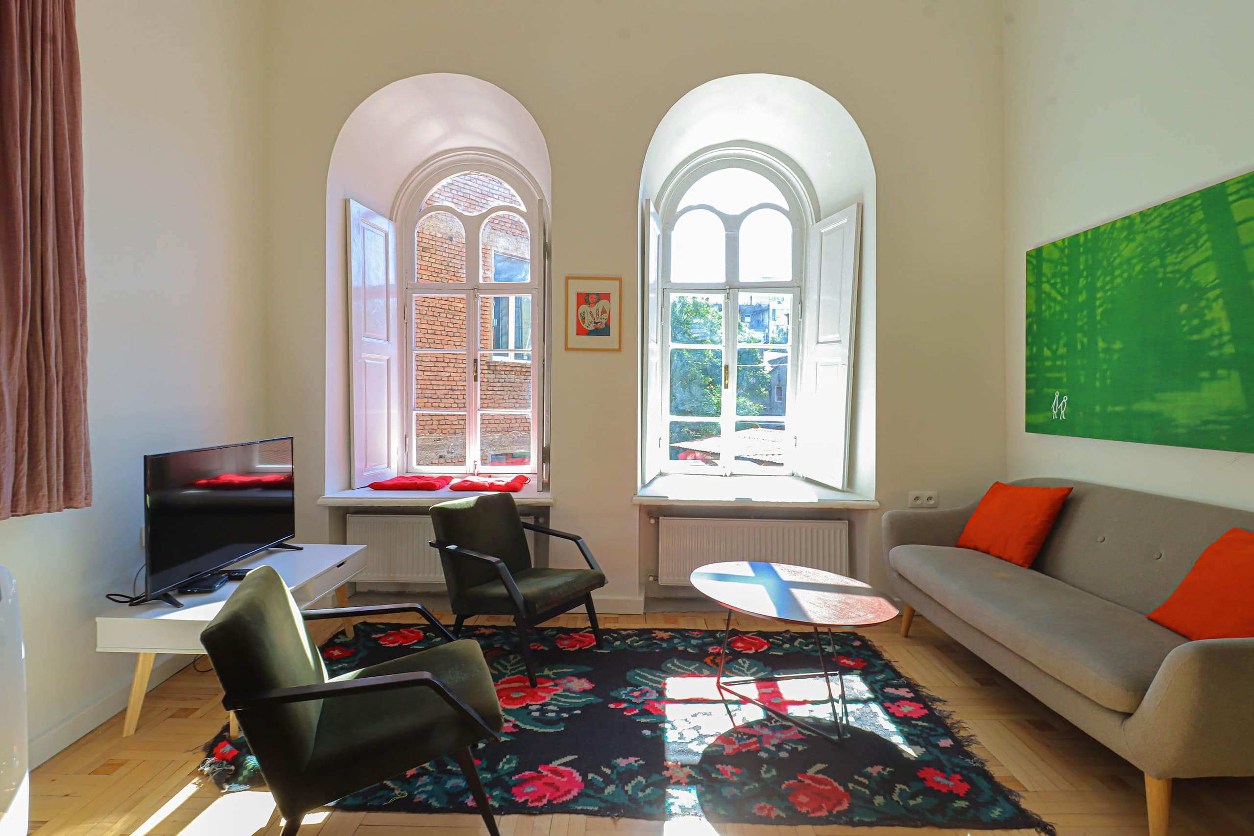 Charming 2 Bedroom Apartment in Old Tbilisi in Sololaki