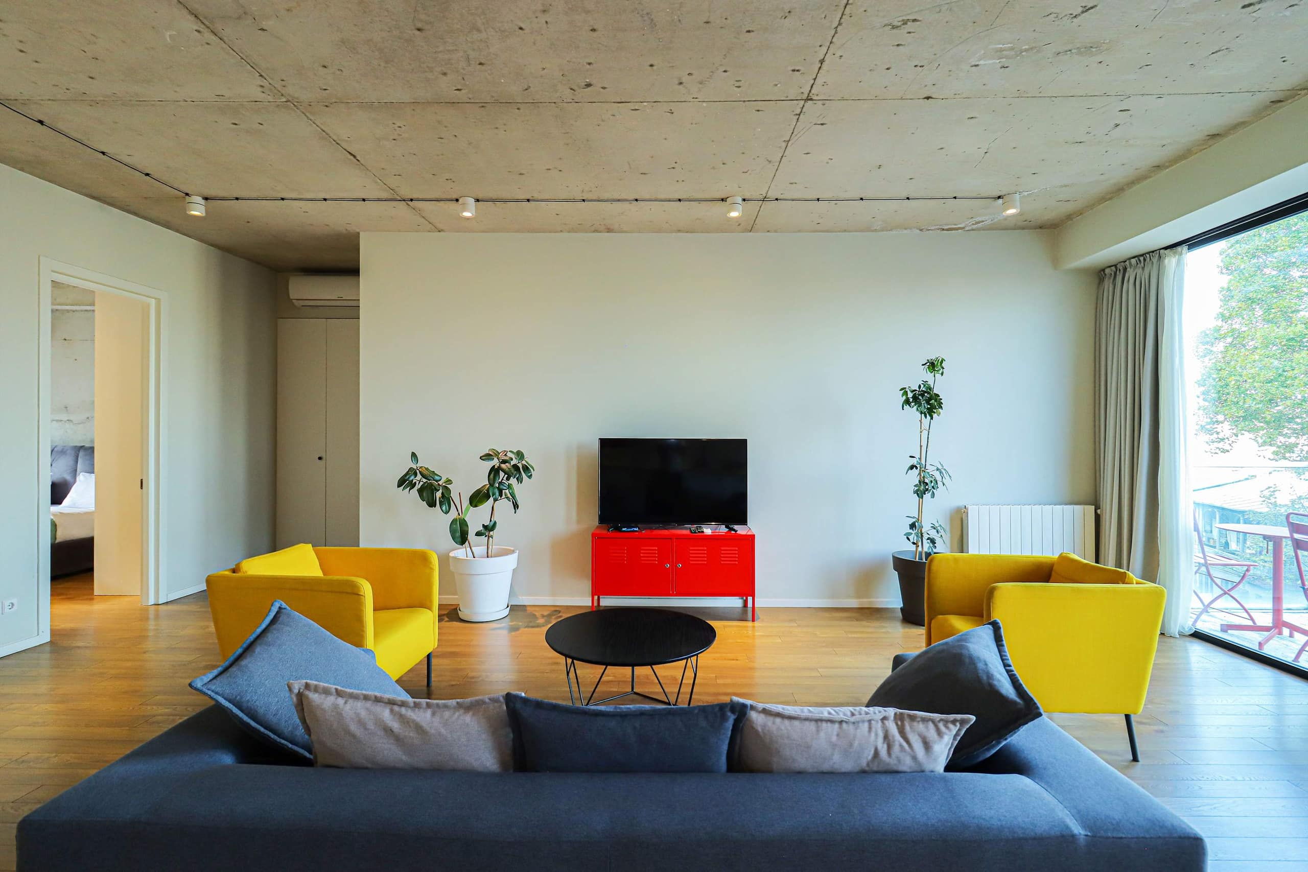 Spacious 3 Bedroom and 2 balcony Apartment in Mtatsminda
