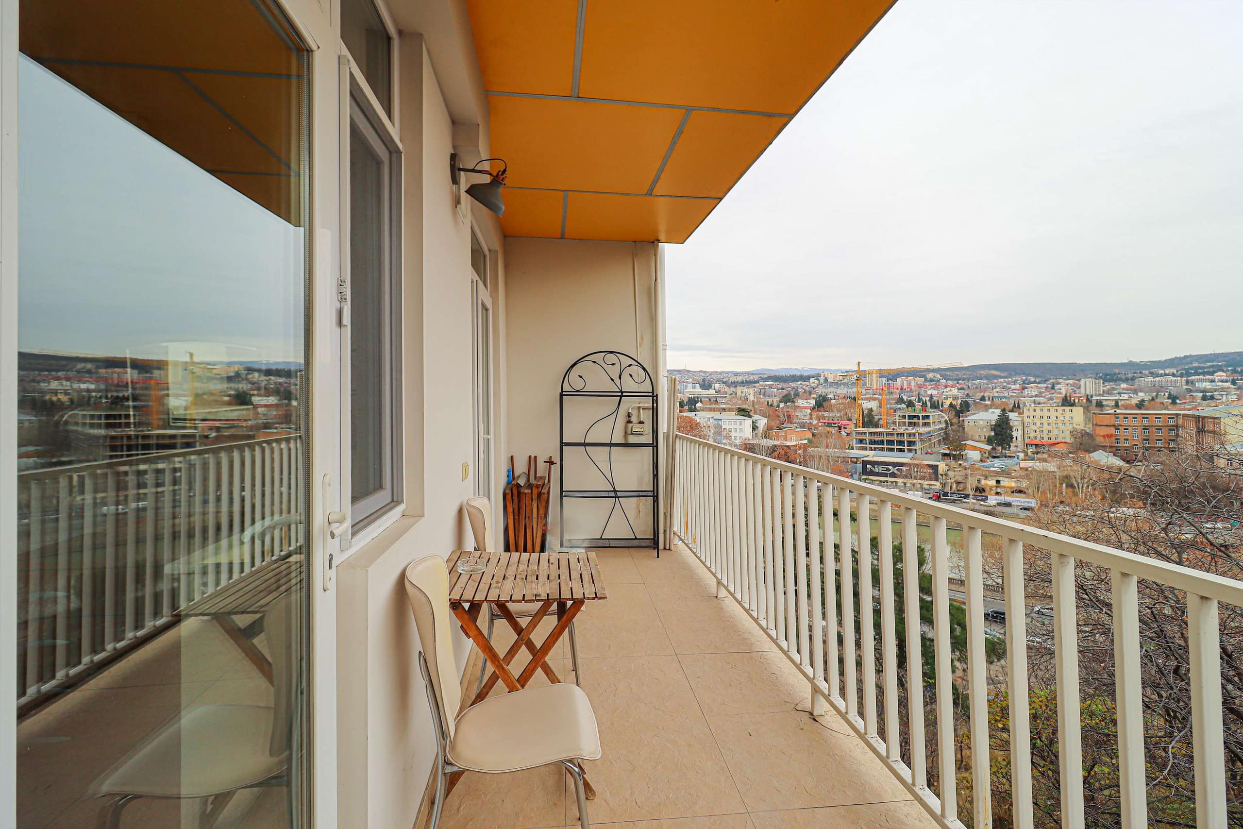 Spacious 3 Bedroom Apartment Near Vere Park in Vera