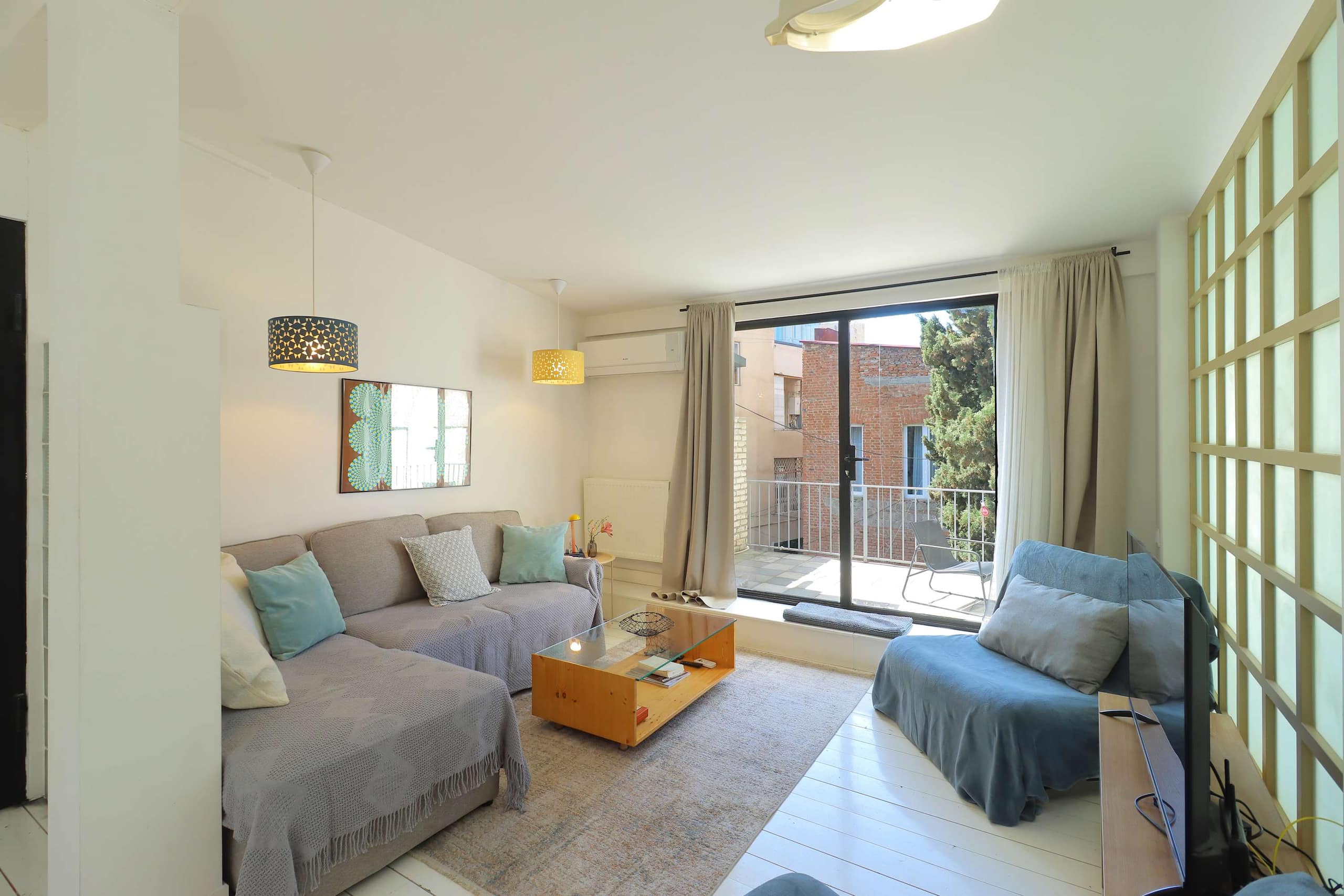 Stylish Tbilisi Apartment with Terrace in Vera