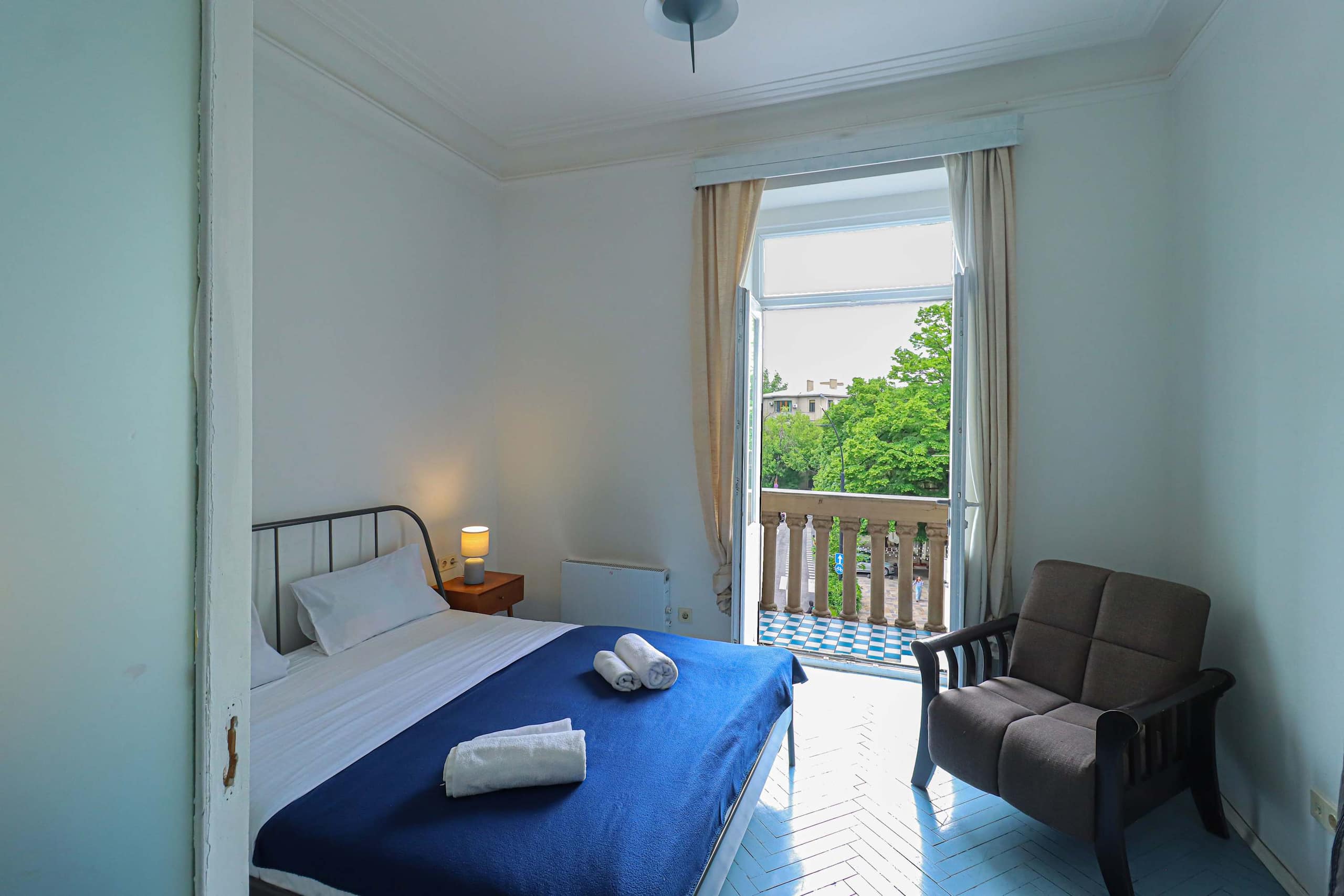 Lovely 1 Bedroom Apartment next to Stamba & Rooms in Vera