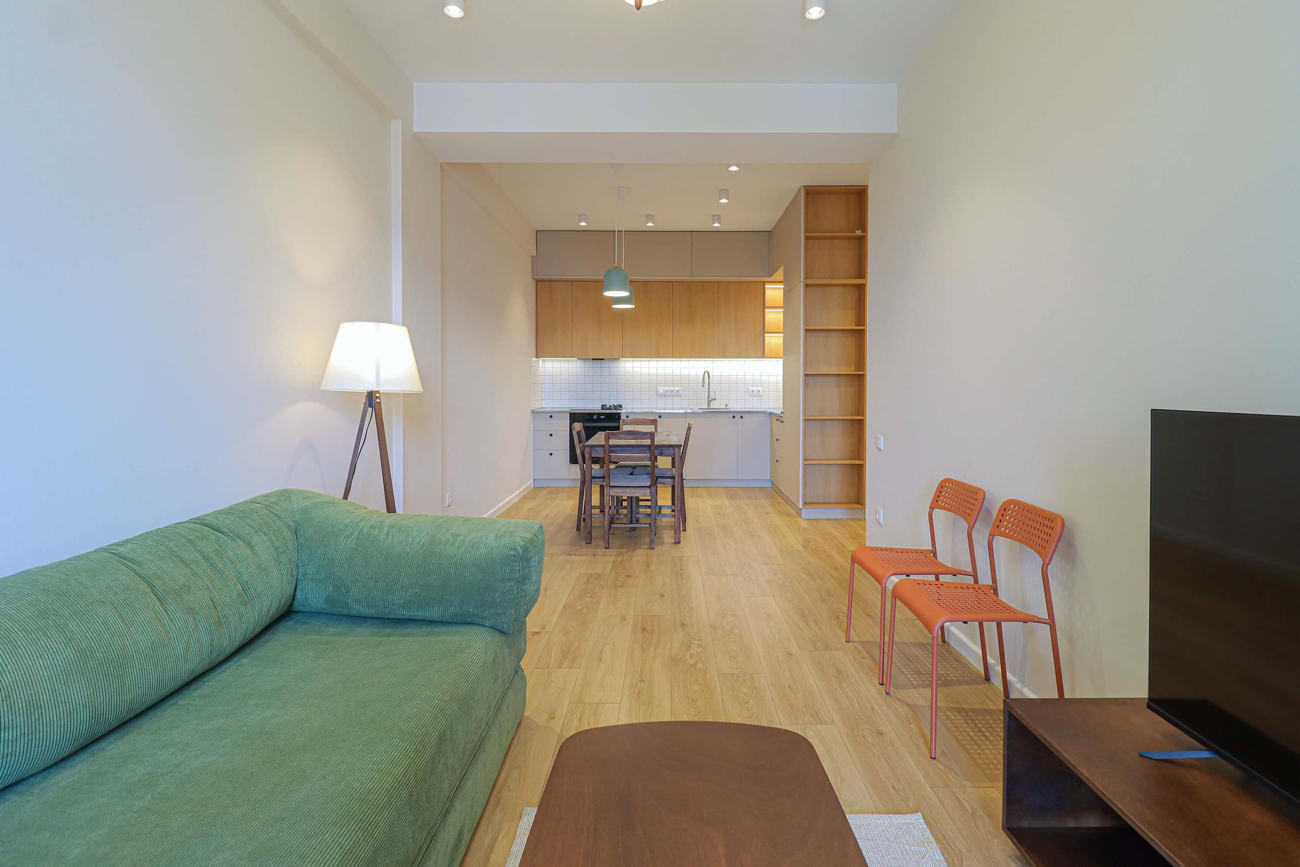 Spacious 2 Bedroom with balcony in Chughureti in Chugureti
