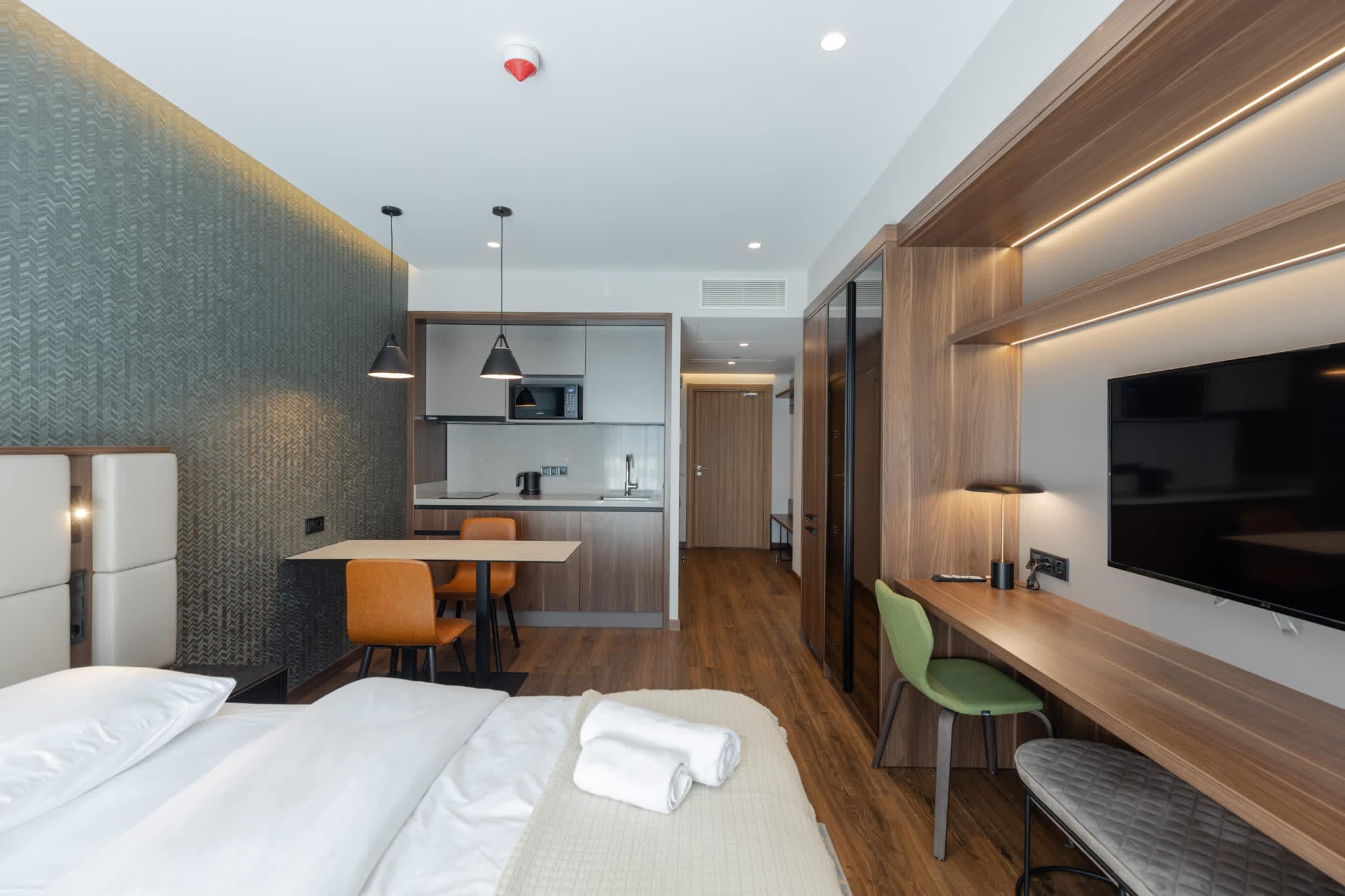 Sea View Escape Modern Studio & Balcony in Batumi
