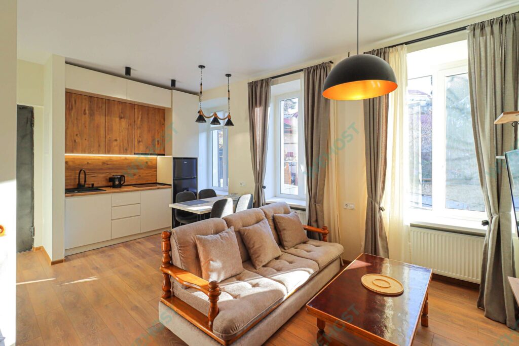 Compact apartment for rent in Chughureti image 2