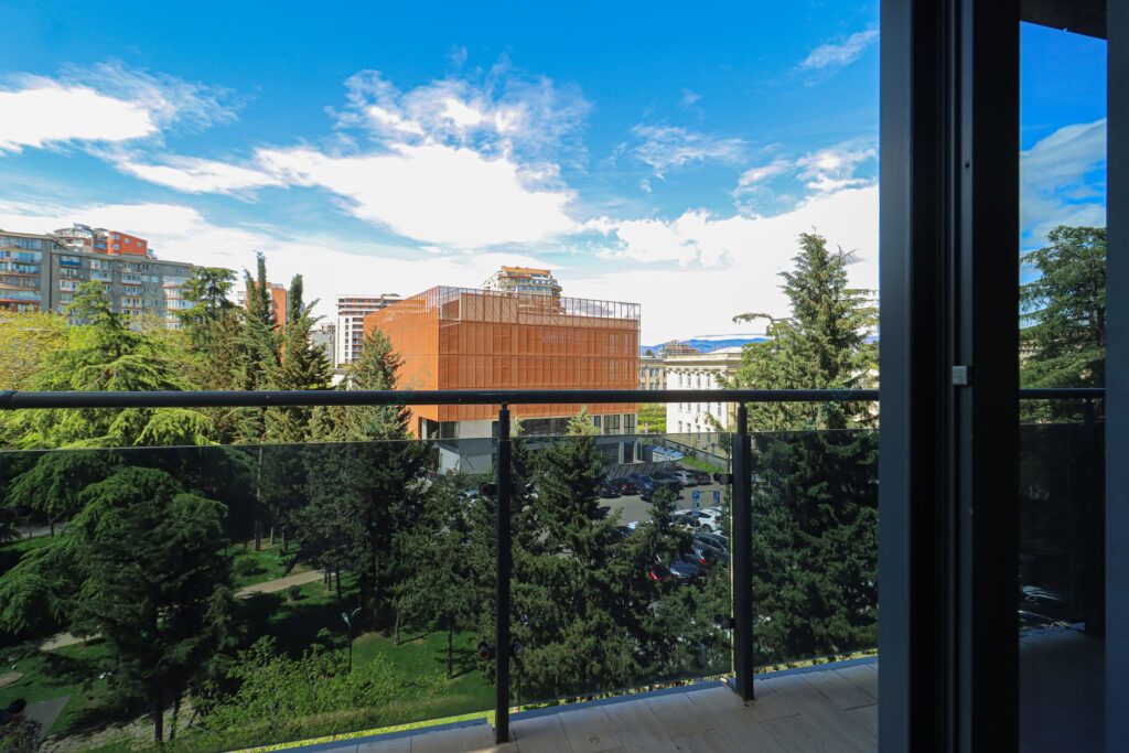 Modern 1-Bedroom Unit Near King David – 70 sq. m. image 2