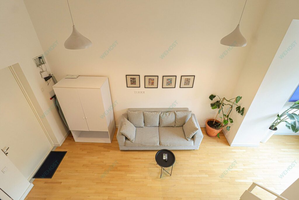For rent: 1-bedroom apartment in Mtatsminda